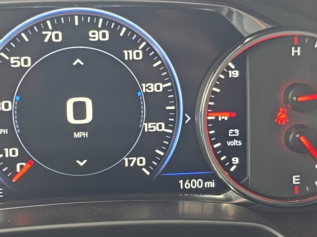 Used 2025 Chevrolet Blazer Premier w/ Enhanced Convenience Package image 38