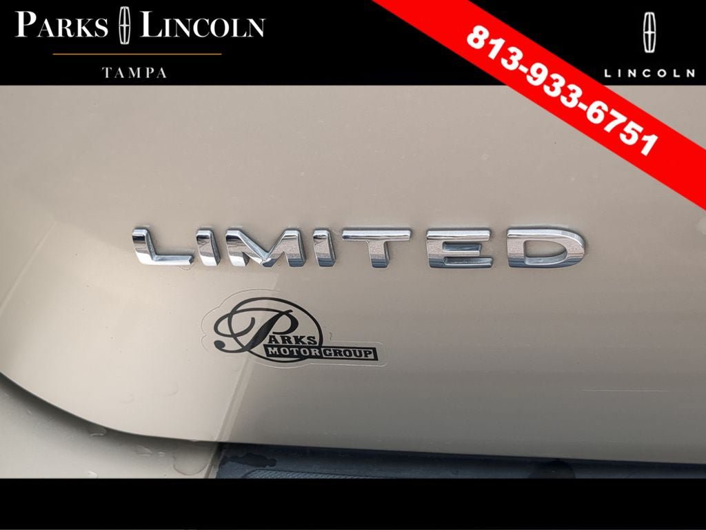 Used 2017 Ford Expedition Limited w/ Equipment Group 301A RWD image 10