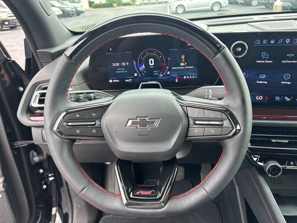 Used 2026 Chevrolet Traverse RS AWD/4WD image 14
