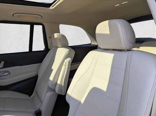 Used 2020 Mercedes-Benz GLS 450 4MATIC image 17