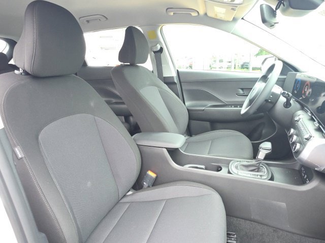 New 2027 Hyundai Kona SE FWD image 8