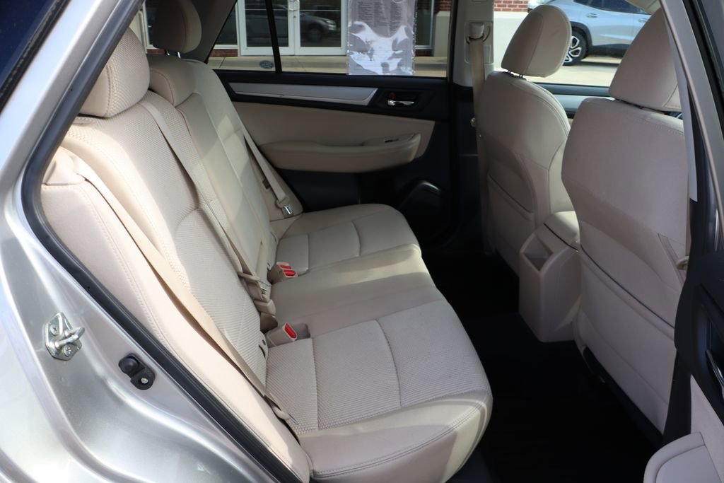 Used 2017 Subaru Outback 2.5i Premium AWD/4WD image 41