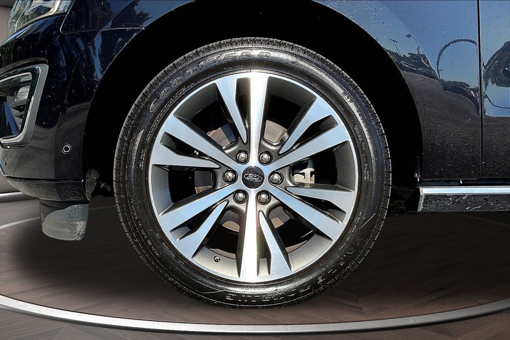 Used 2020 Ford Expedition Max Platinum AWD/4WD image 38