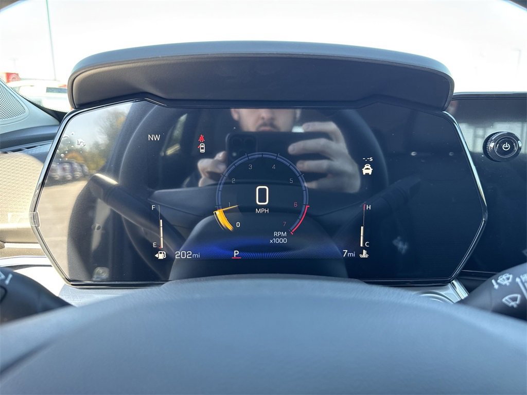 New 2026 Chevrolet Trax LT w/ Driver Confidence Package image 15