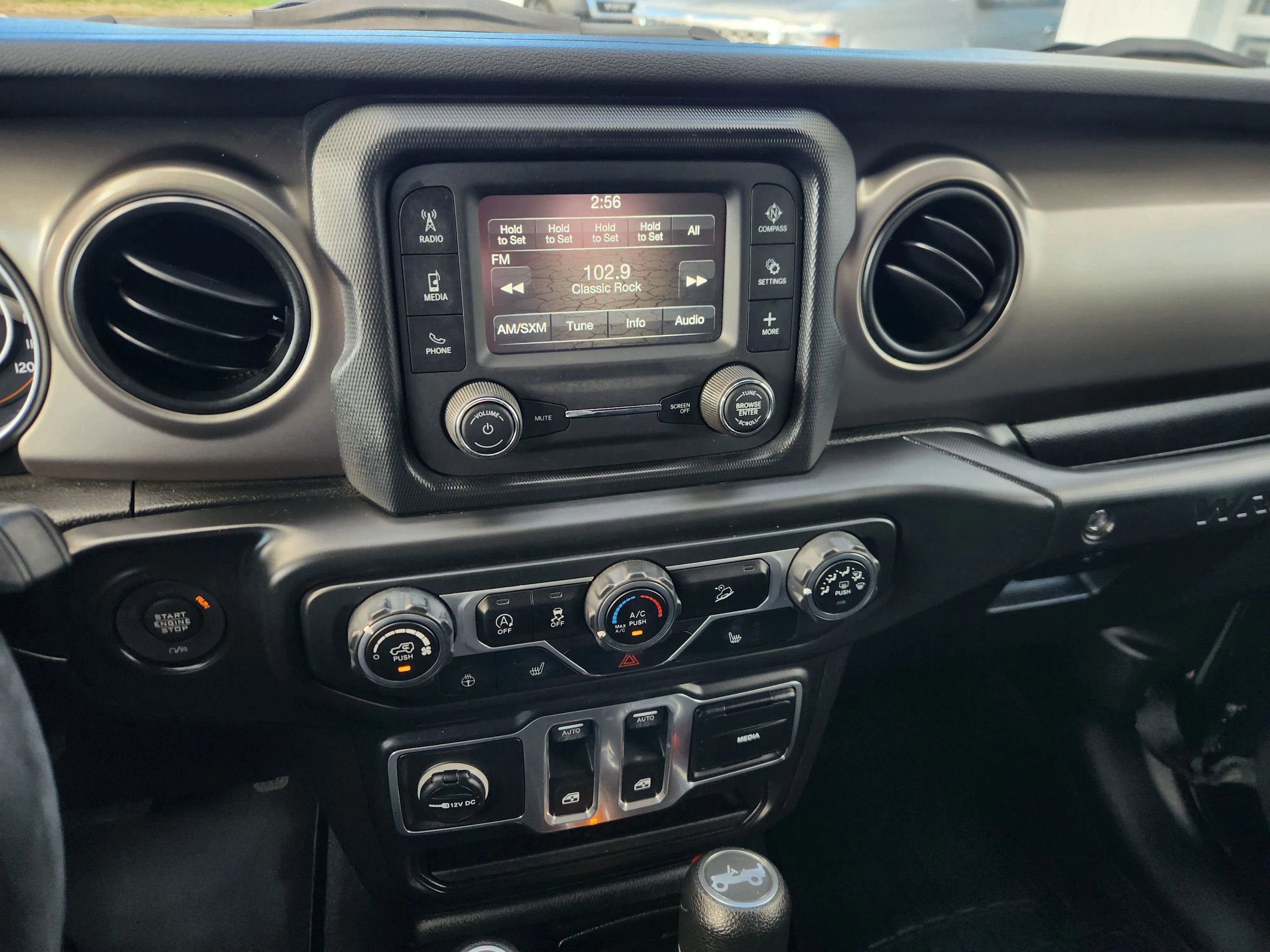 Used 2018 Jeep Wrangler Sport image 26