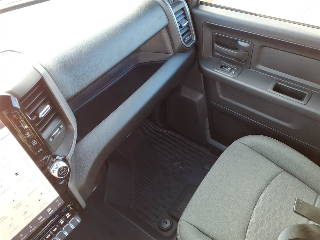 New 2026 RAM 2500 Tradesman AWD/4WD image 33