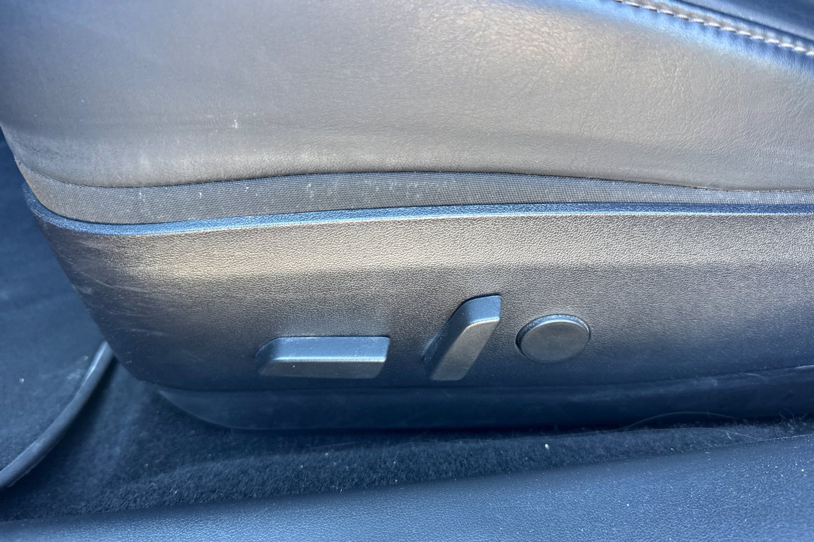 Used 2018 Tesla Model 3 Long Range RWD image 15