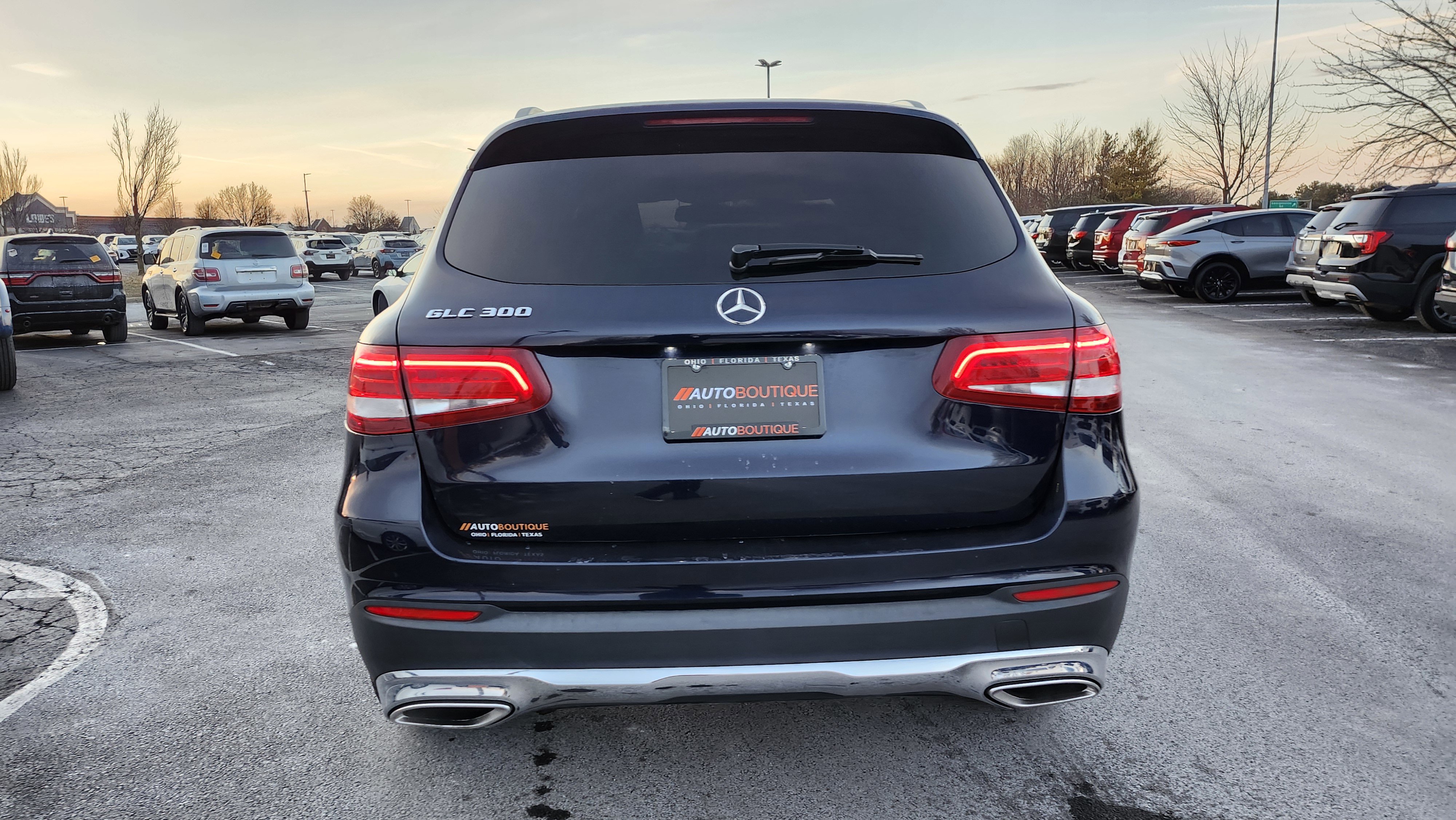 Used 2017 Mercedes-Benz GLC 300 w/ Premium 1 Package image 17