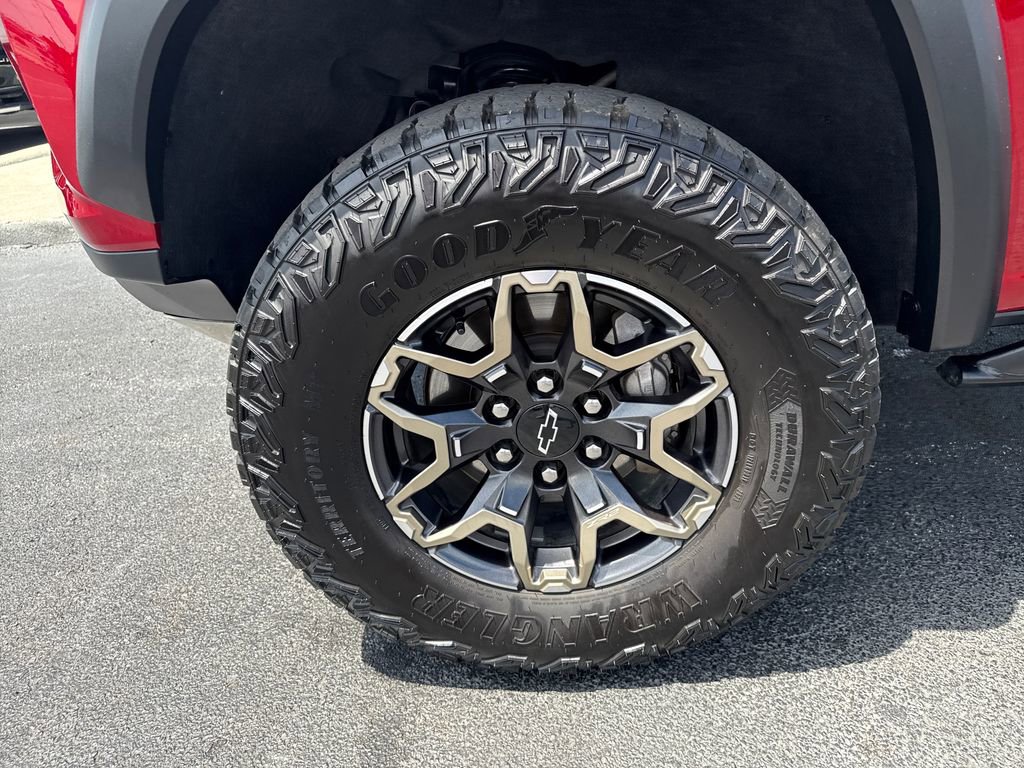 Used 2023 Chevrolet Colorado ZR2 AWD/4WD image 31