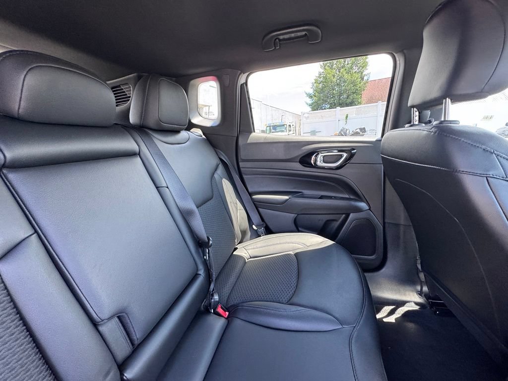 New 2026 Jeep Compass Latitude AWD/4WD image 21