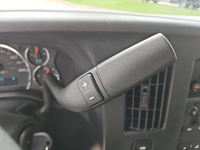 Used 2025 GMC Savana 3500 LT w/ LT Preferred Equipment Group RWD image 15