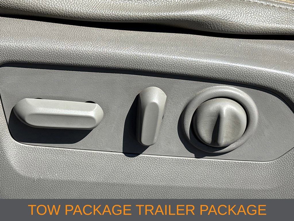 Used 2020 Chevrolet Silverado 1500 LTZ w/ Max Trailering Package AWD/4WD image 12