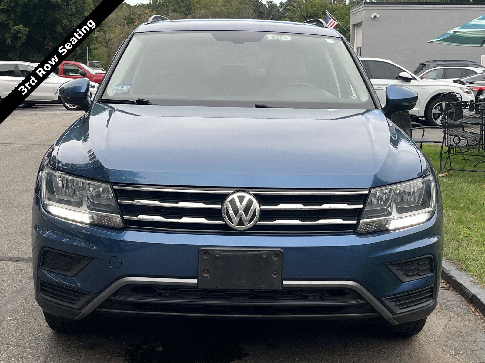 Used 2019 Volkswagen Tiguan SE w/ Panoramic Sunroof Package AWD/4WD image 3