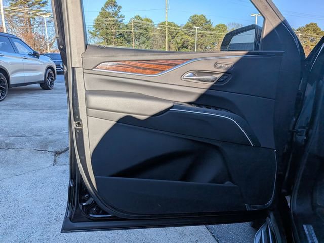 Used 2022 Cadillac Escalade ESV Luxury image 11