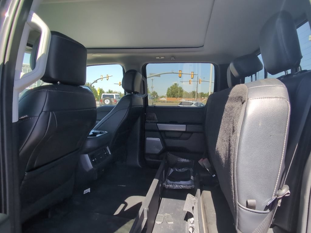 Used 2023 Ford F350 Lariat w/ Lariat Ultimate Package AWD/4WD image 13