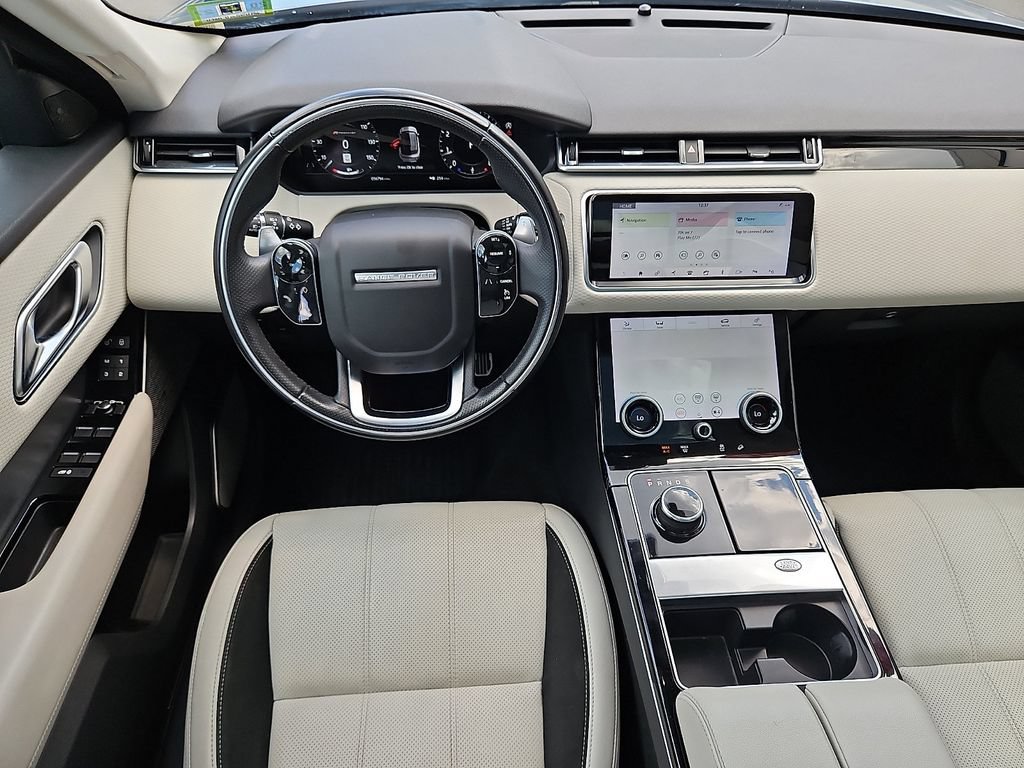 Used 2019 Land Rover Range Rover Velar R-Dynamic SE AWD/4WD image 11