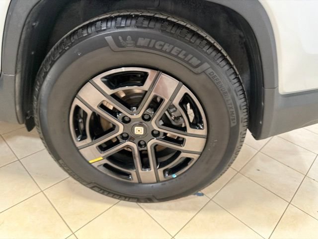 Used 2023 Rivian R1T Adventure Dual AWD/4WD image 29