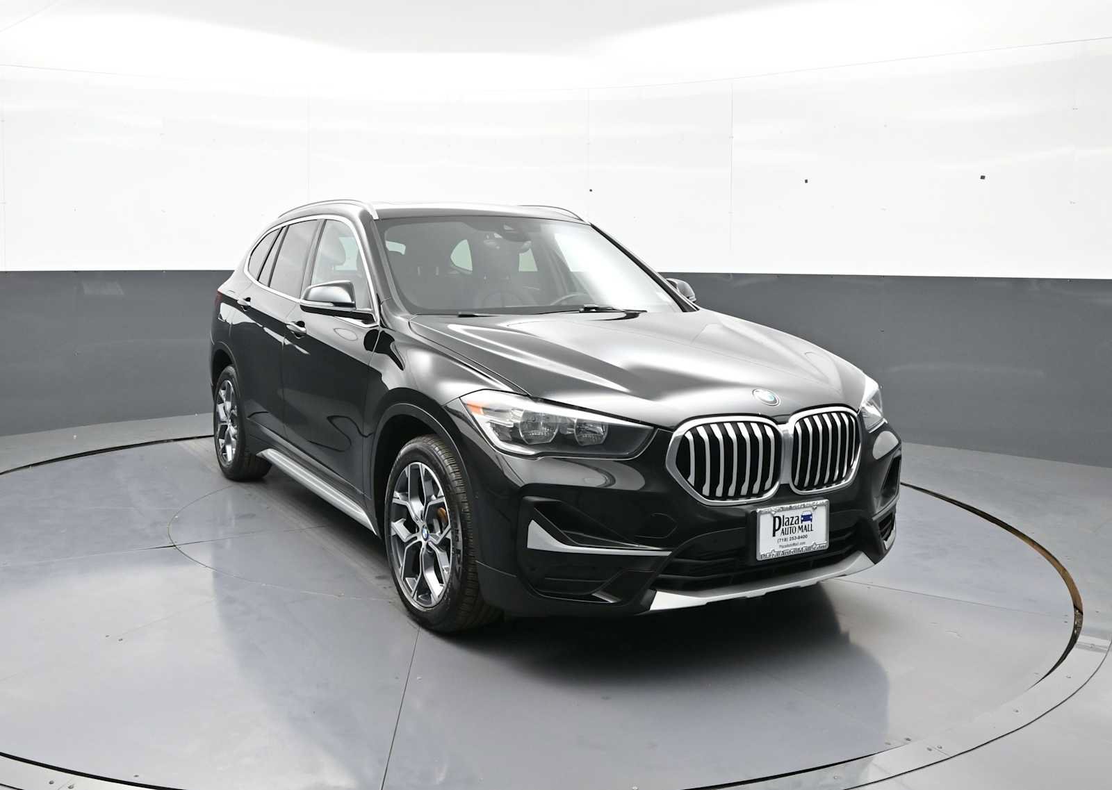 Used 2022 BMW X1 xDrive28i w/ Convenience Package AWD/4WD image 2