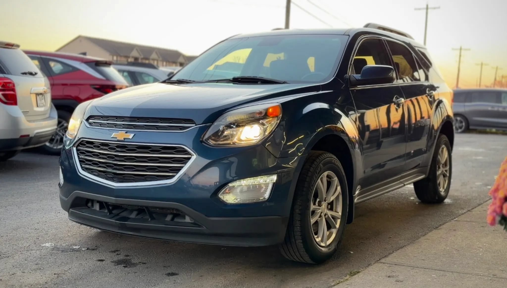 Used 2017 Chevrolet Equinox LT w/ Convenience Package AWD/4WD image 5