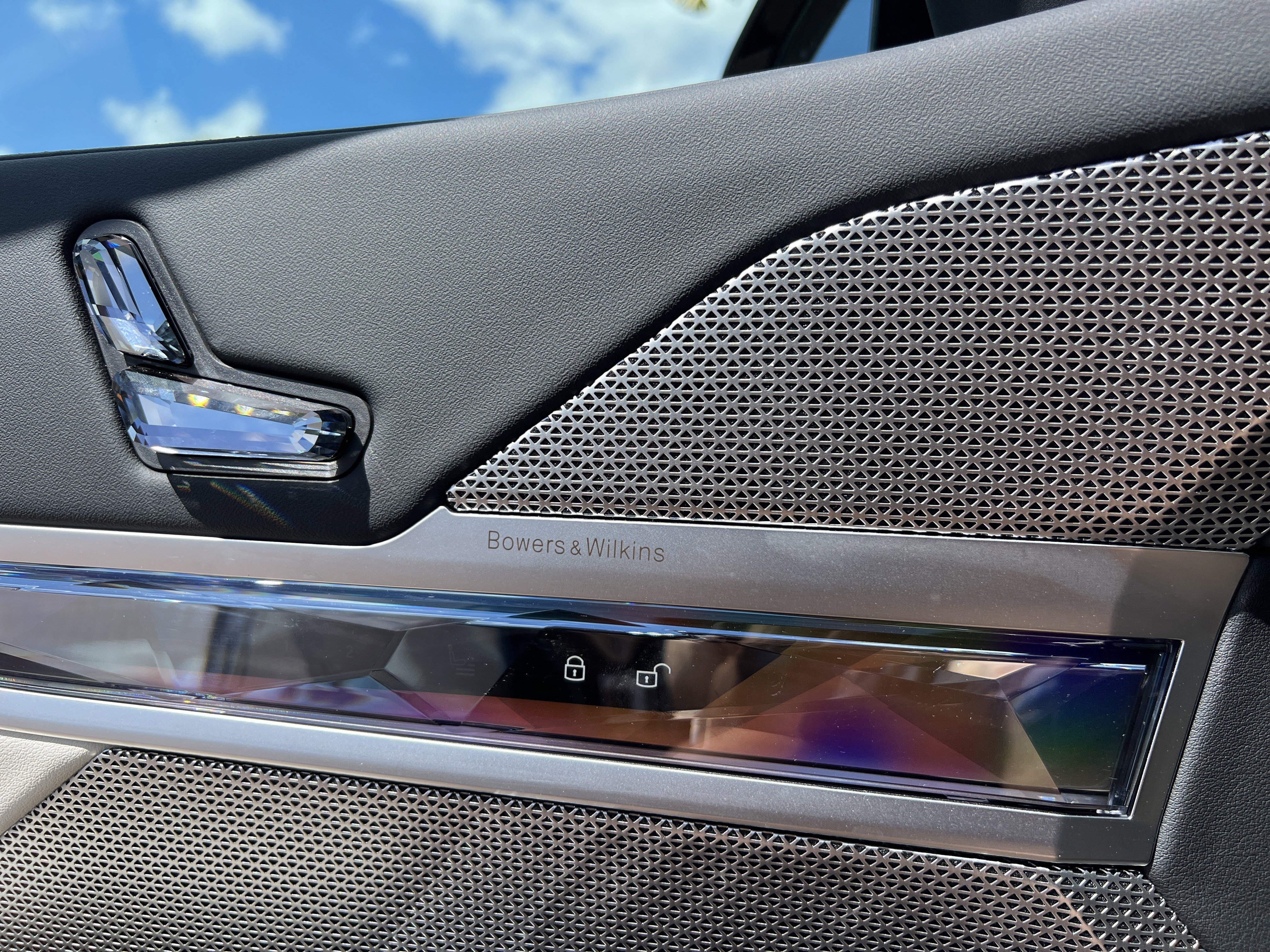 Certified 2025 BMW 740i RWD image 38