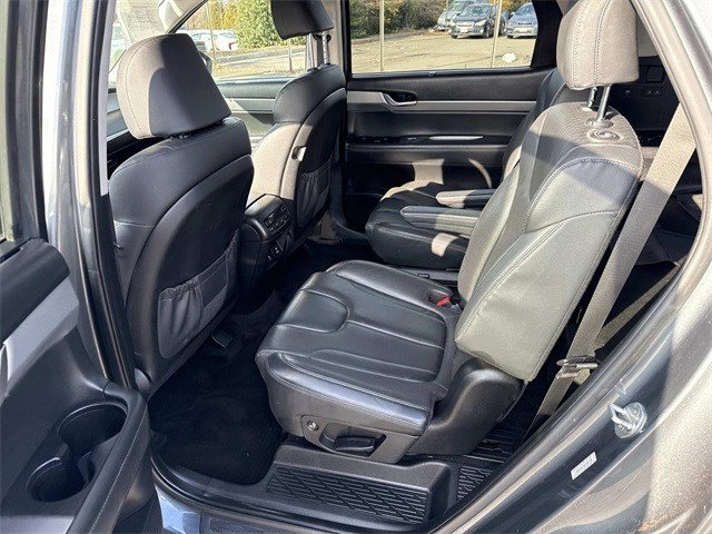 Used 2022 Hyundai Palisade SEL w/ Premium Package image 14