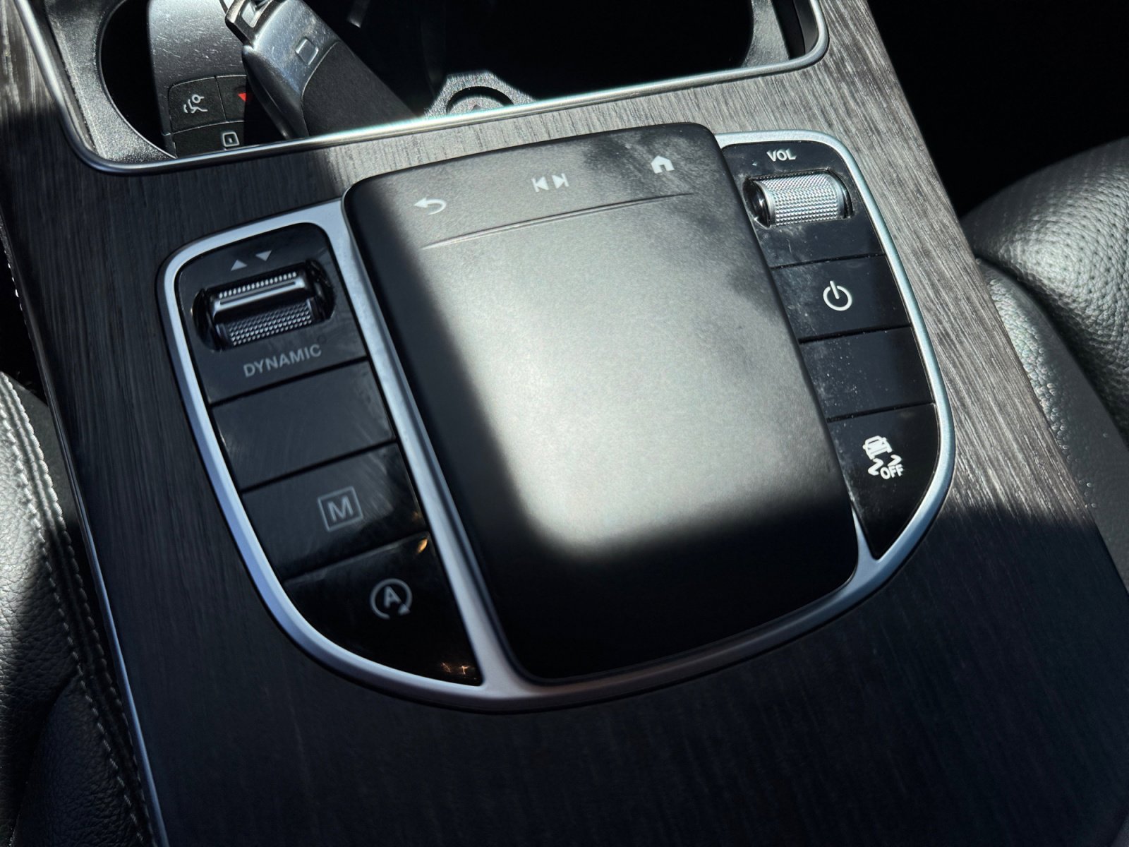 Used 2020 Mercedes-Benz GLC 300 4MATIC image 20