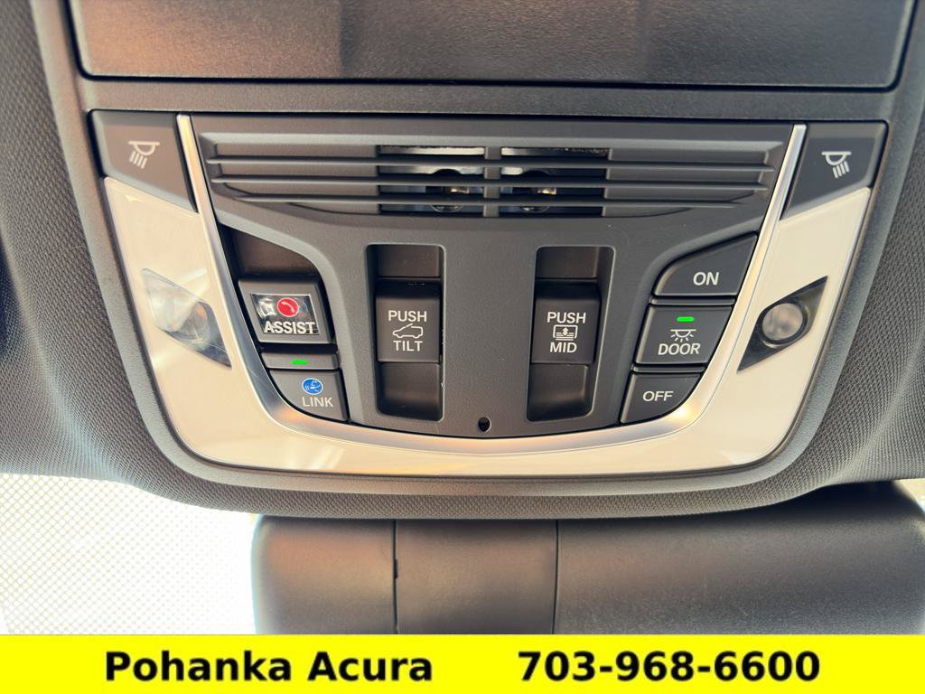 Certified 2025 Acura RDX SH-AWD image 21