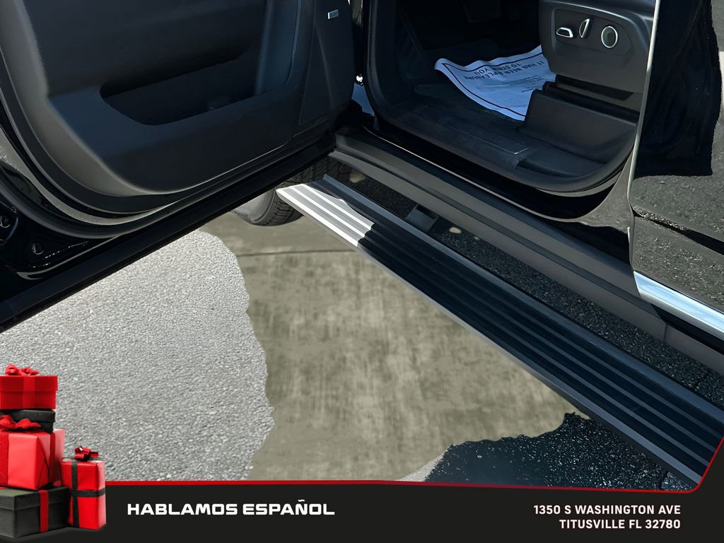 Used 2021 GMC Yukon Denali w/ Denali Premium Package image 24