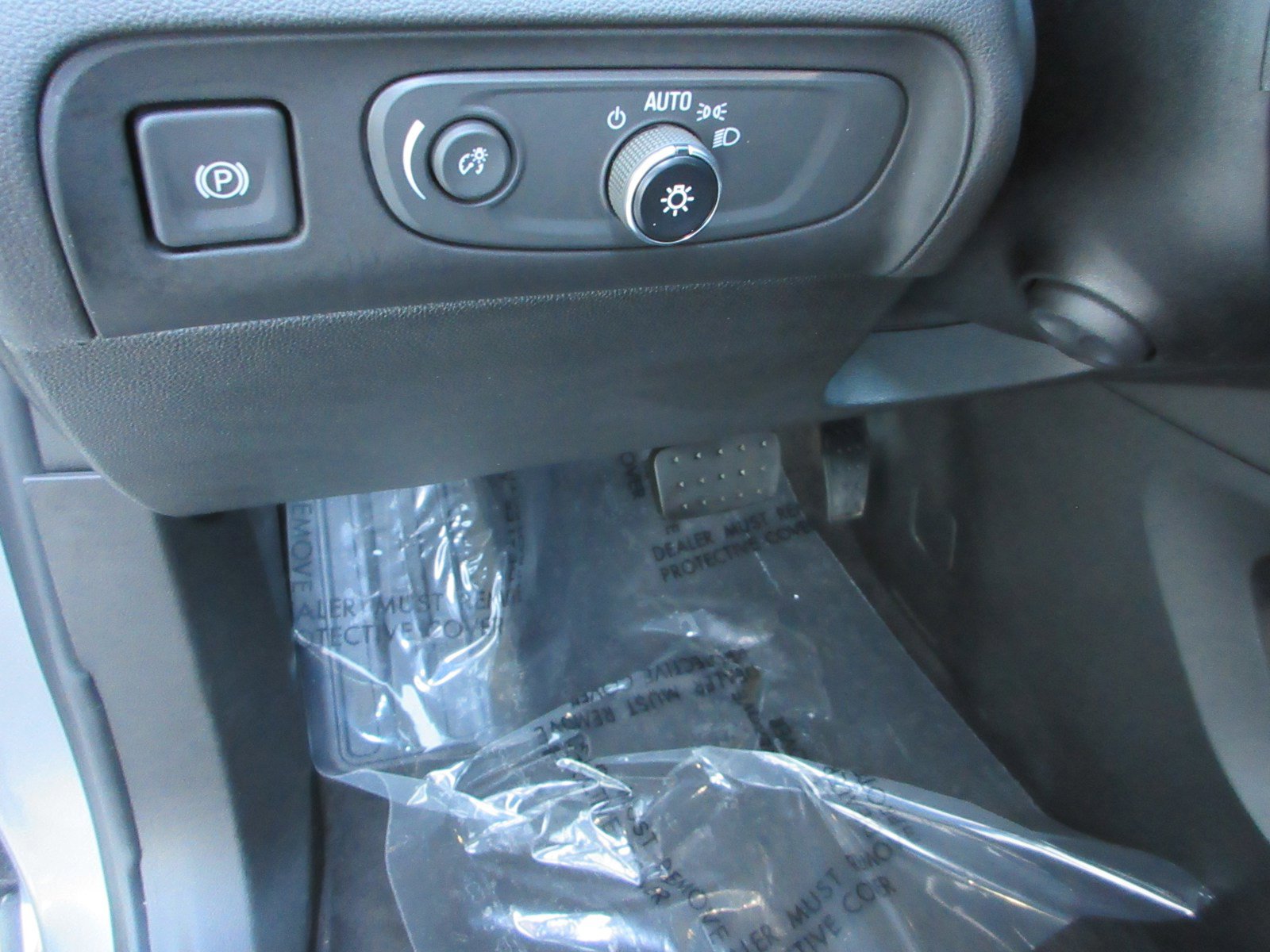 Used 2020 Buick Enclave Avenir w/ Avenir Technology Package image 33