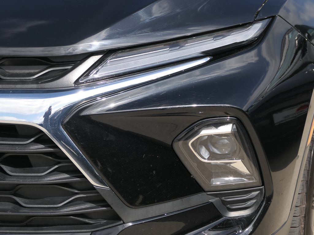 Used 2025 Chevrolet Blazer LT FWD image 7