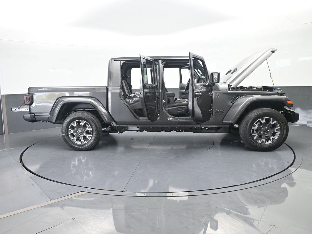 New 2026 Jeep Gladiator Sahara image 67