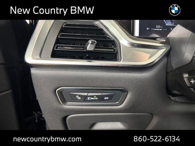 New 2026 BMW X7 xDrive40i w/ Premium Package AWD/4WD image 13