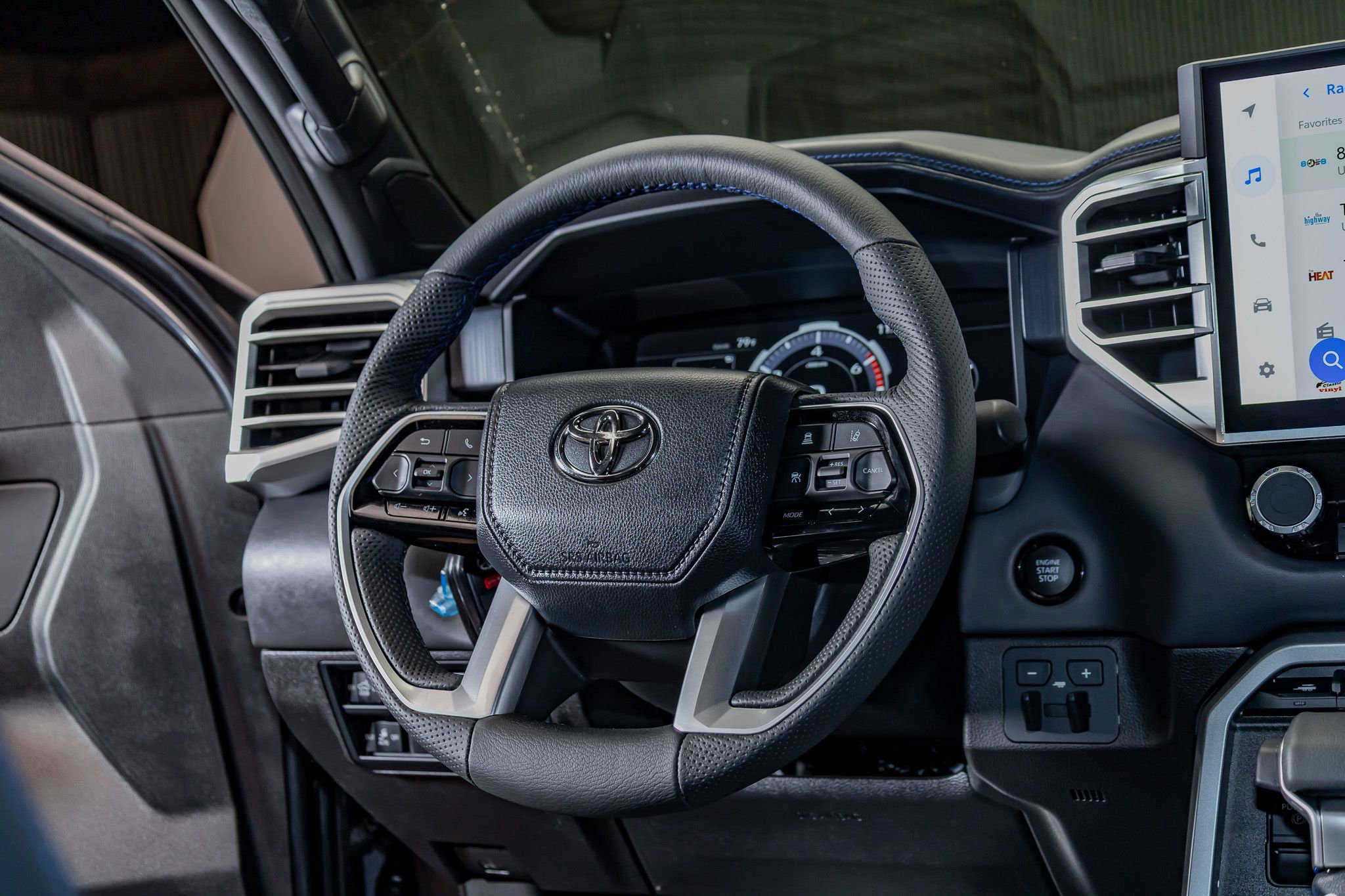 Used 2025 Toyota Tundra Platinum image 18