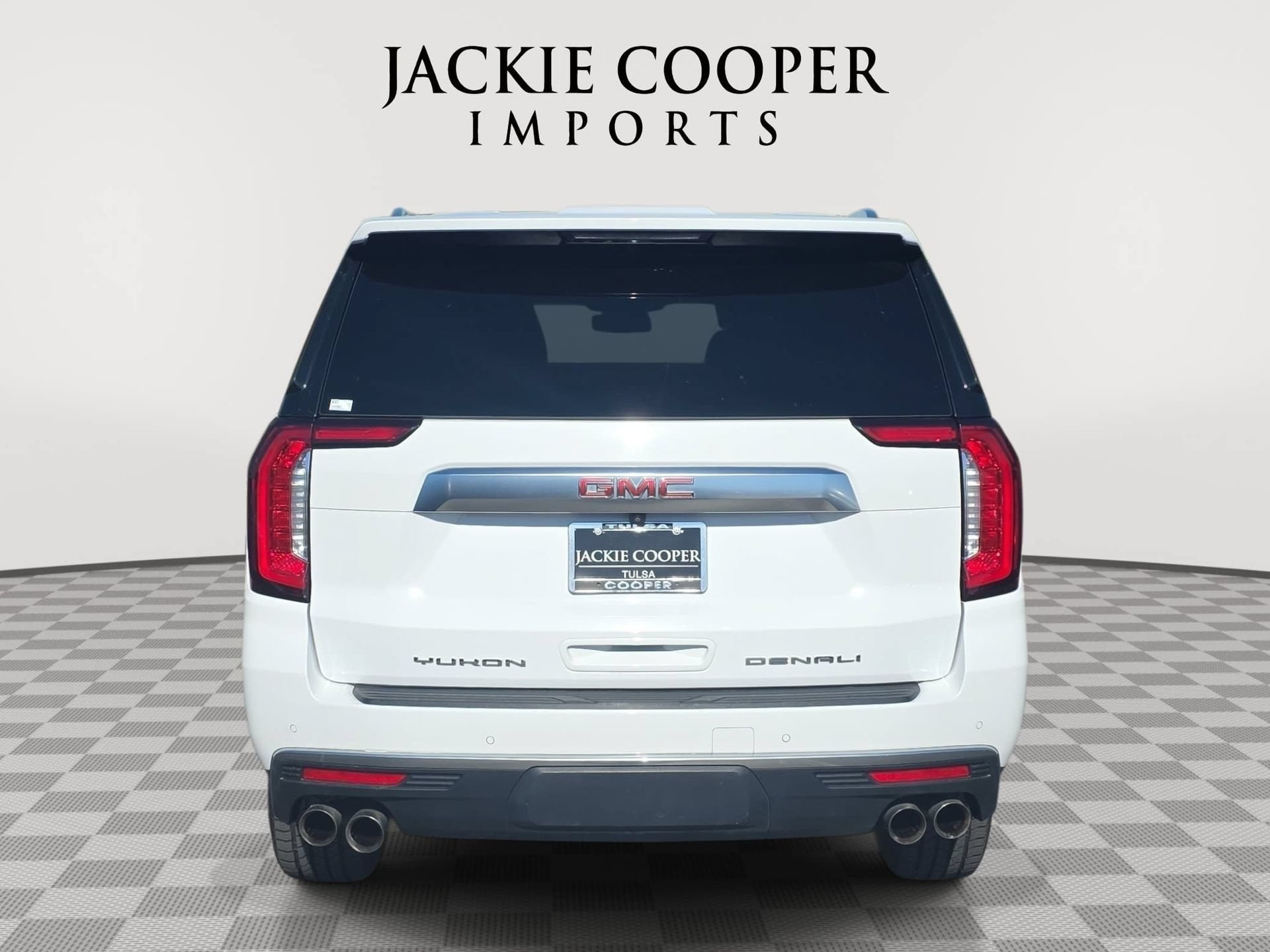 Used 2024 GMC Yukon XL Denali AWD/4WD image 6