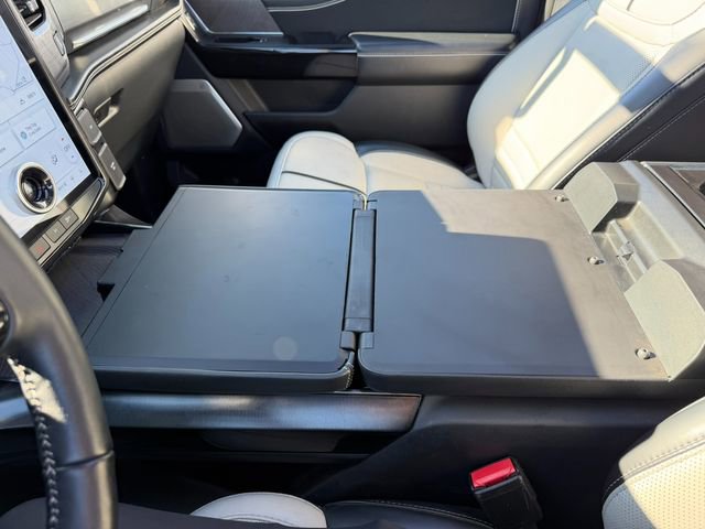 Used 2022 Ford F150 Lightning Platinum image 43