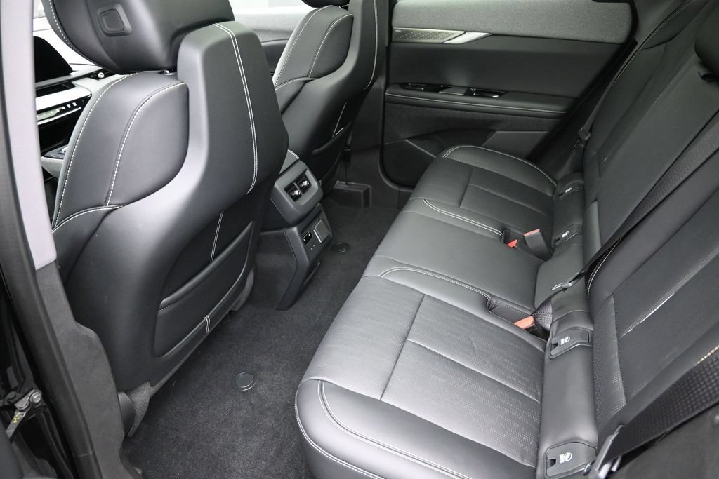 Used 2025 Cadillac Optiq Sport 2 AWD/4WD image 25