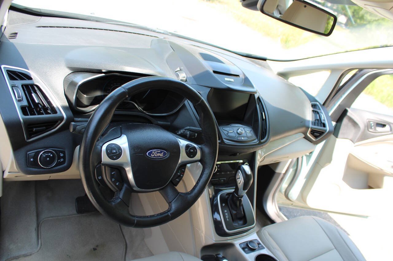 Used 2013 Ford C-MAX SEL FWD image 33