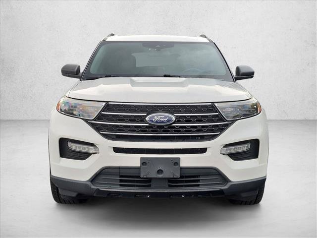 Used 2020 Ford Explorer XLT w/ Equipment Group 202A AWD/4WD image 2