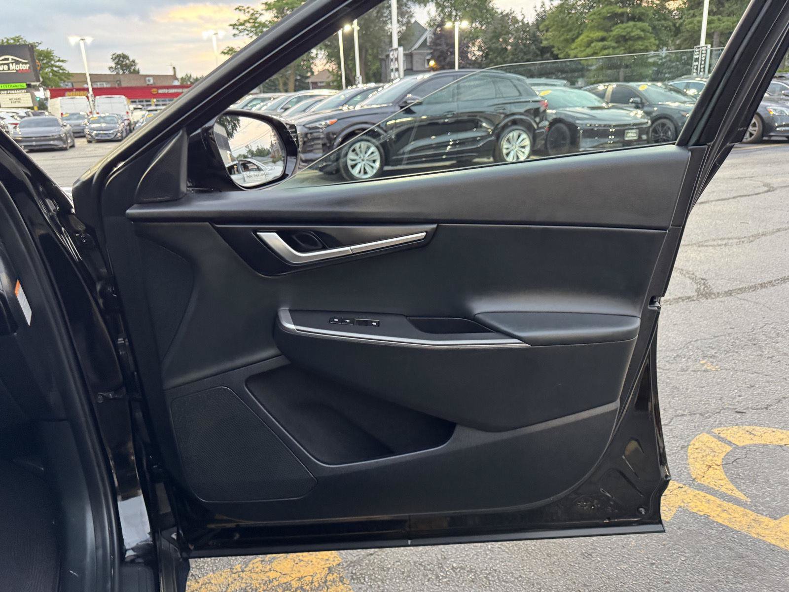 Used 2024 Kia EV6 Light RWD image 39