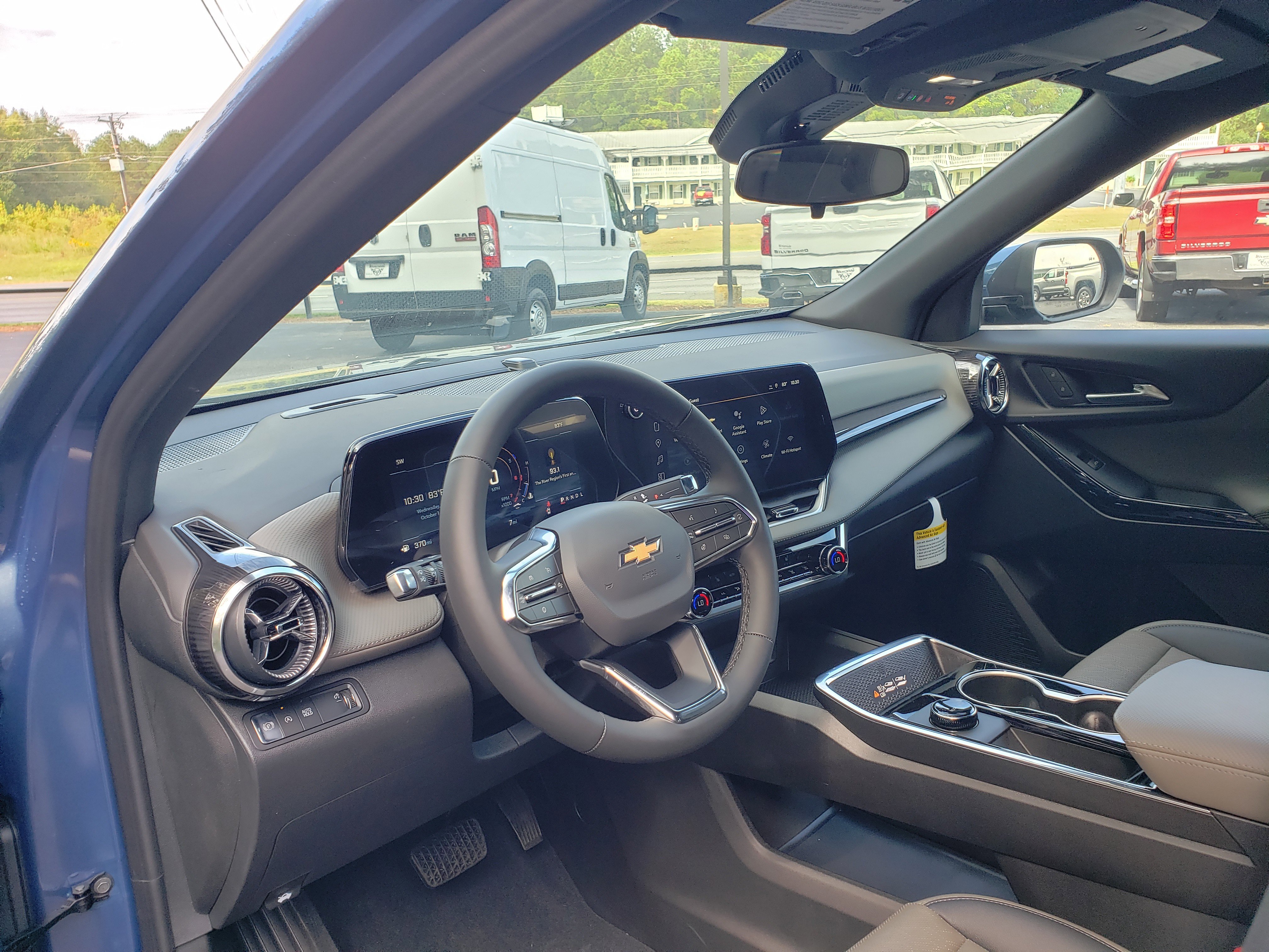 New 2026 Chevrolet Equinox LT w/ Convenience Package II image 30