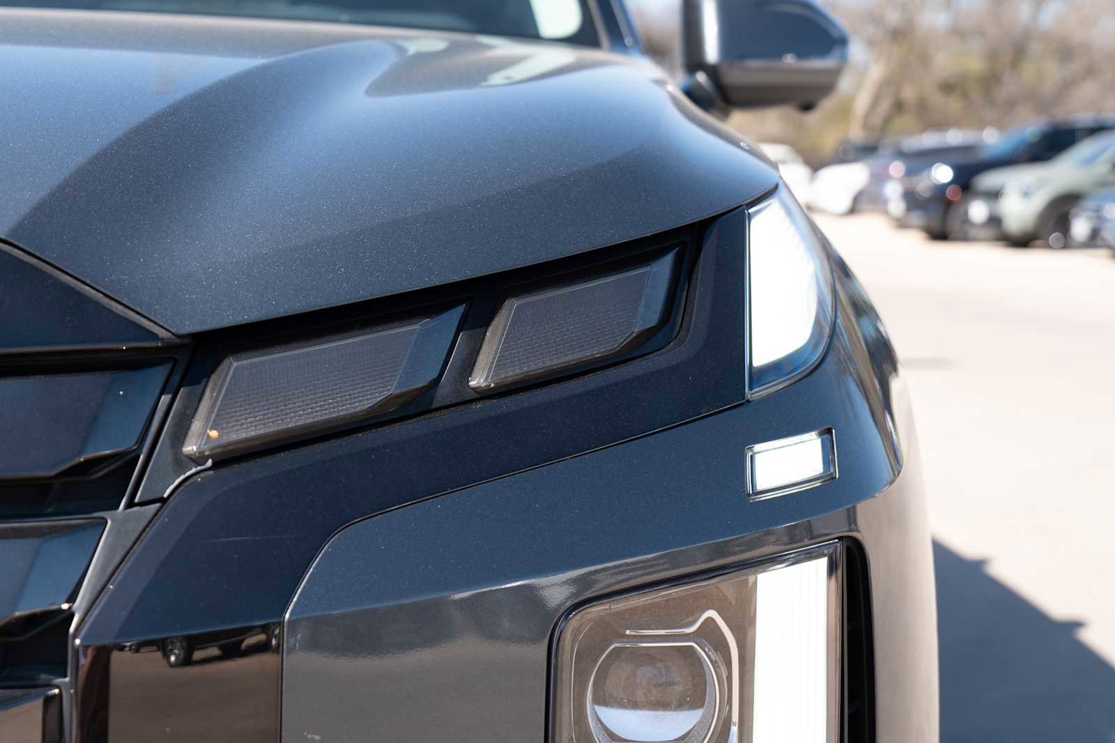 Used 2023 Hyundai Palisade Limited image 3