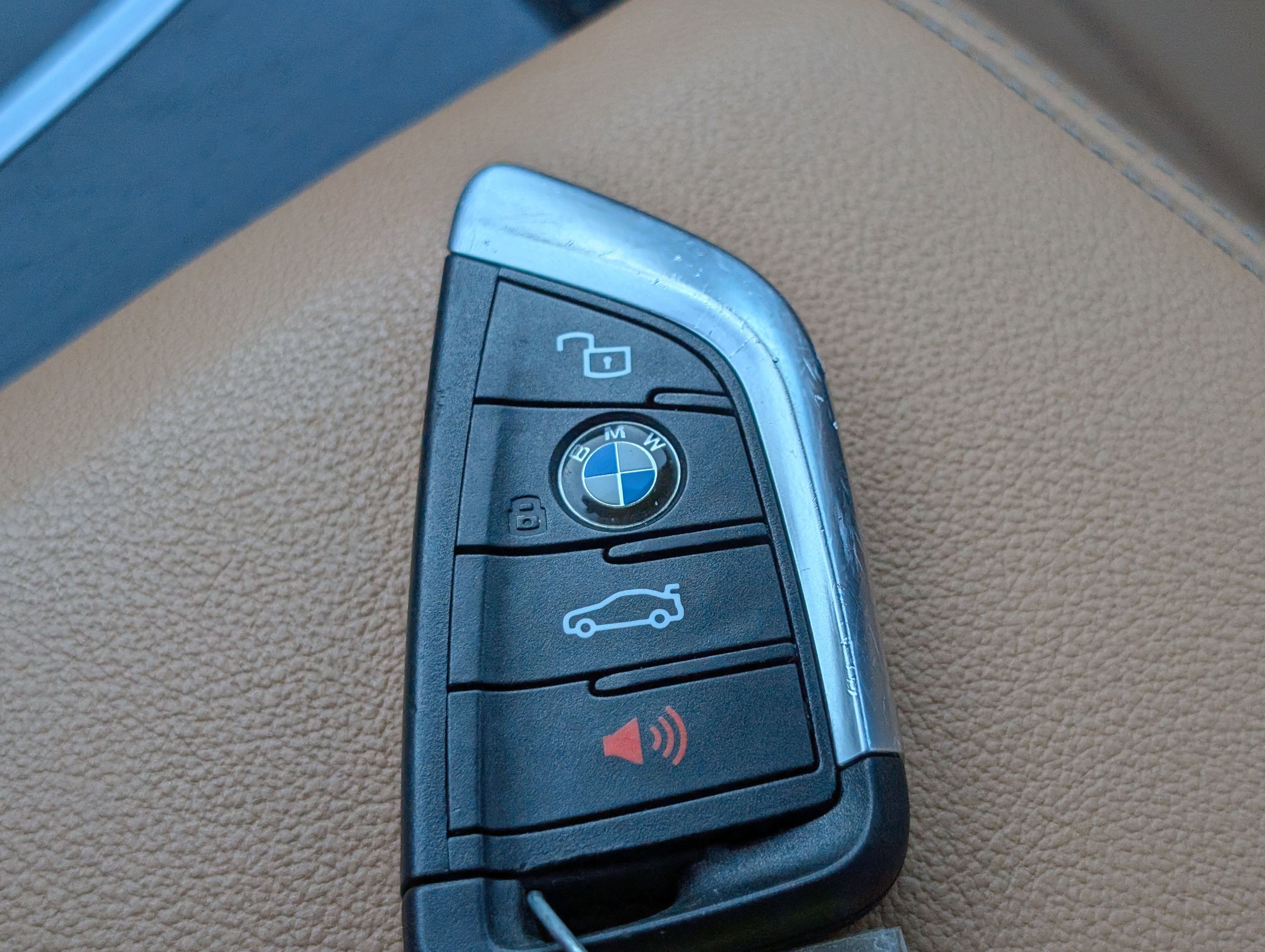 Used 2021 BMW 330e image 29