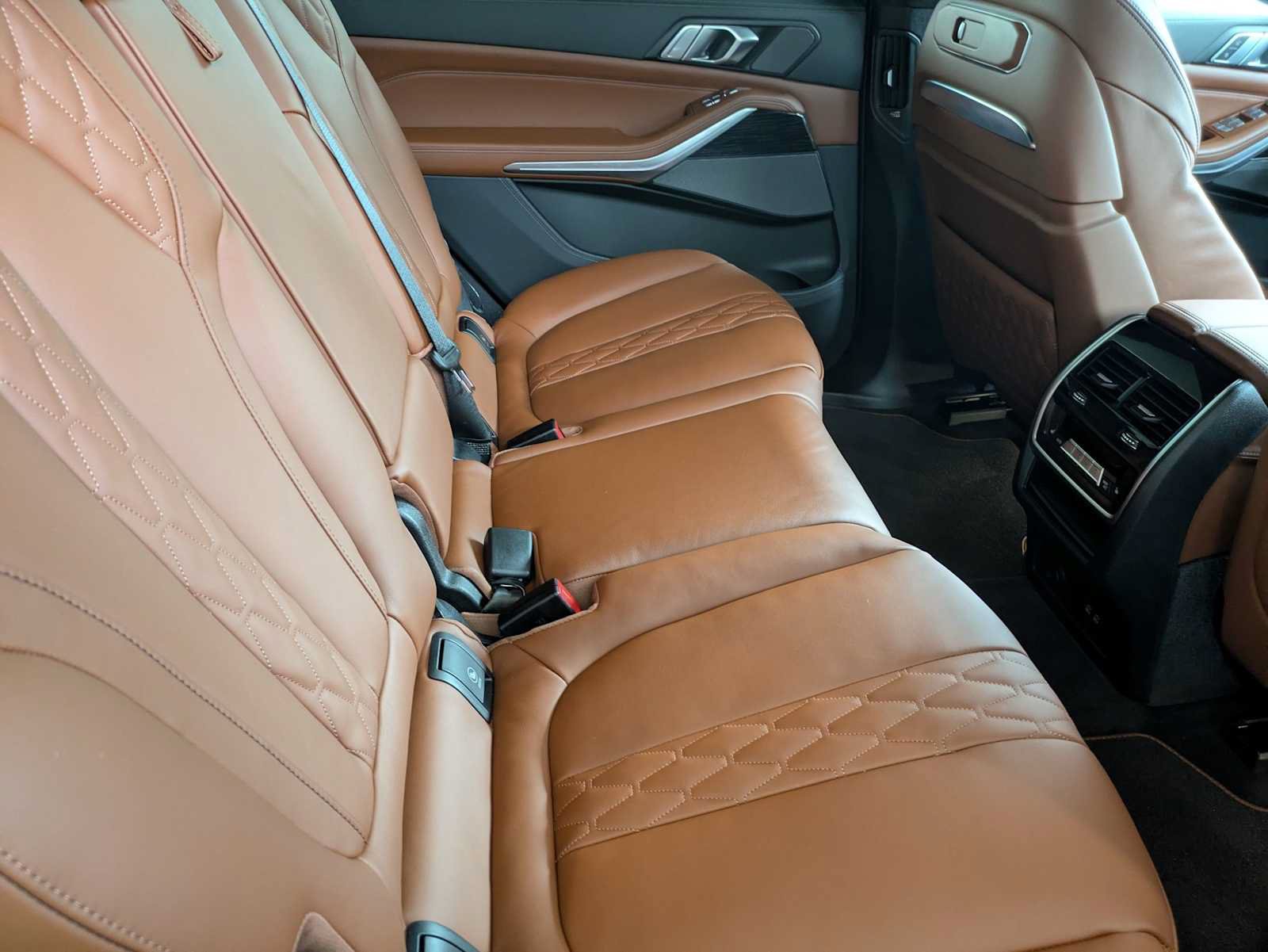 Used 2024 BMW X7 M60i w/ Executive Package AWD/4WD image 26