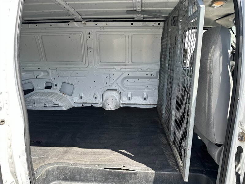 Used 2008 Ford E-150 and Econoline 150 RWD image 12