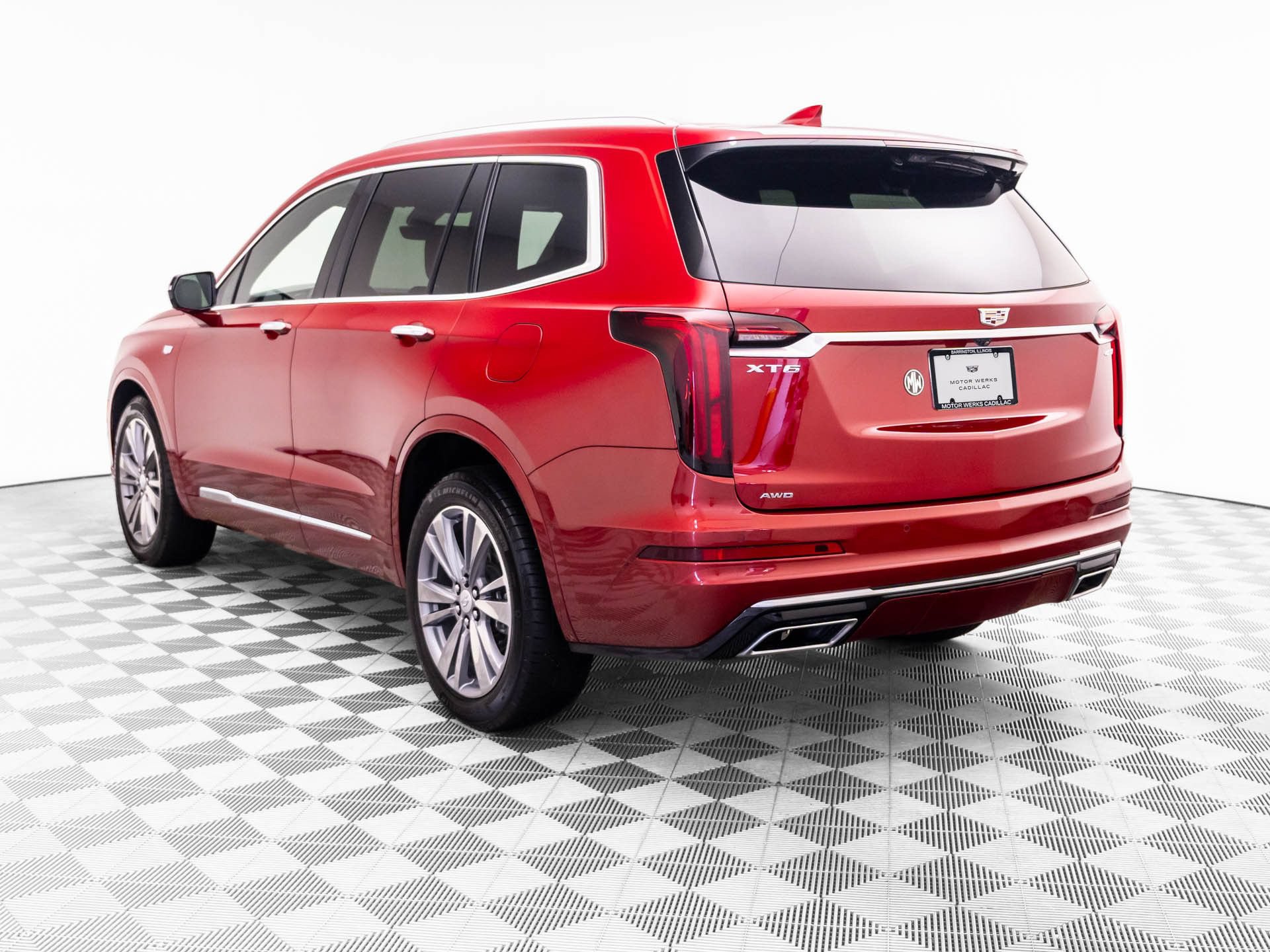 Used 2025 Cadillac XT6 Premium Luxury w/ Platinum Package AWD/4WD image 3