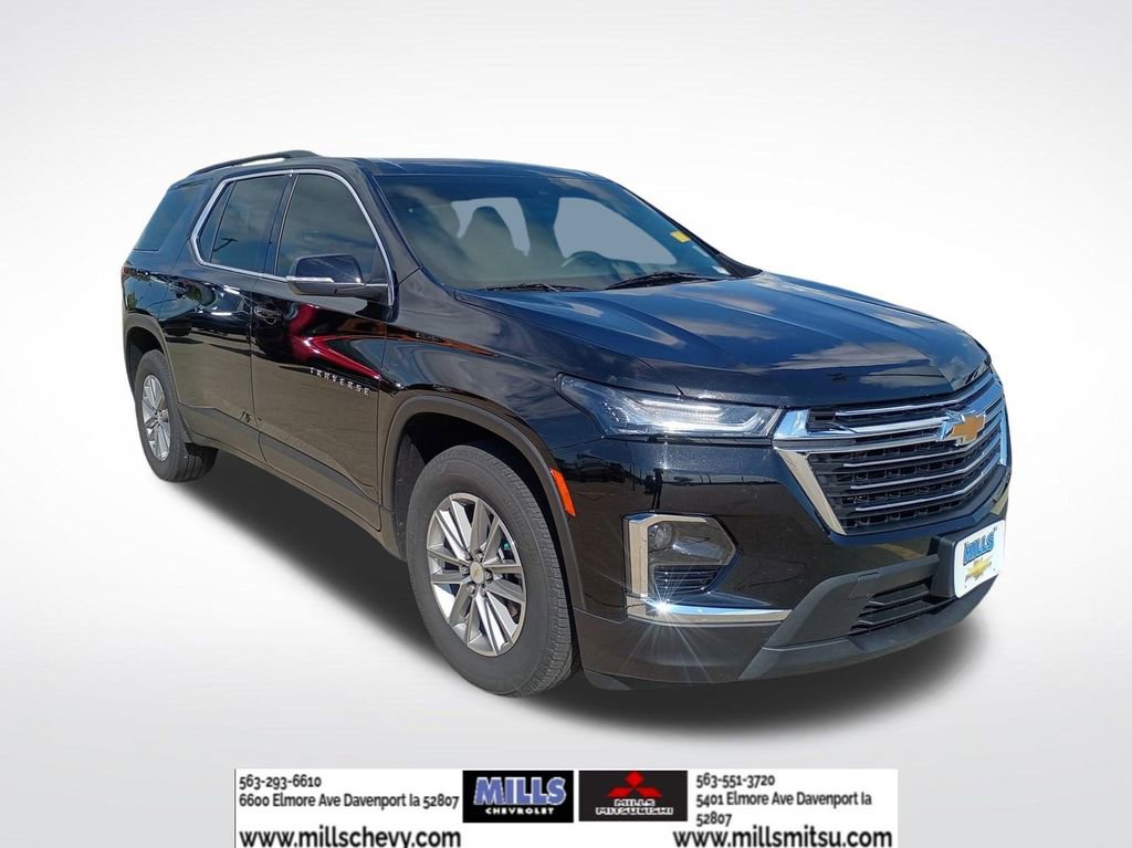 Used 2023 Chevrolet Traverse LT w/ LPO, Floor Liner Package image 3