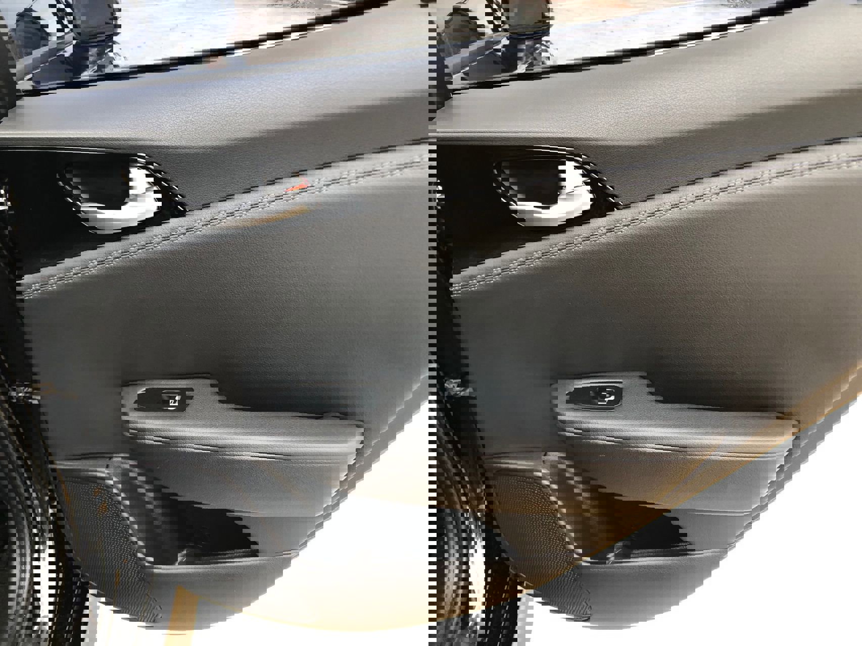 Used 2019 Kia Stinger image 17