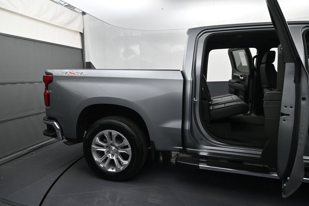 Certified 2025 Chevrolet Silverado 1500 LTZ AWD/4WD image 10