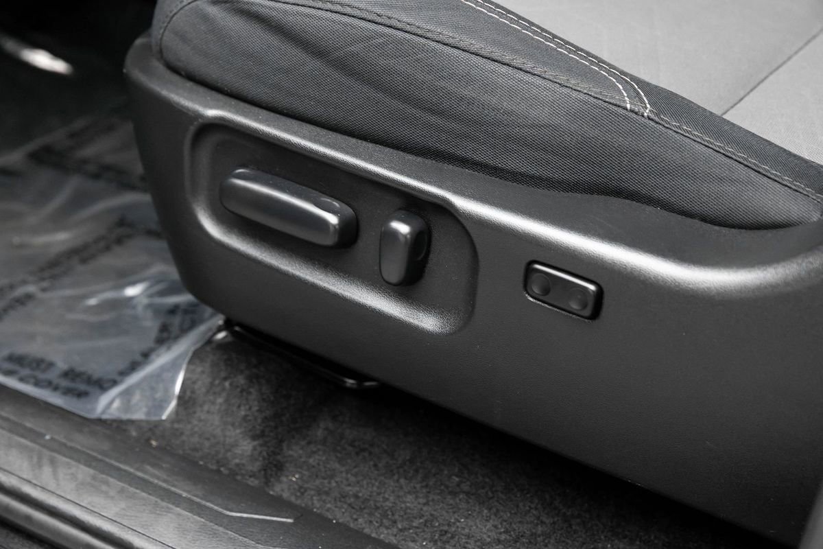 Used 2021 Toyota Tacoma TRD Sport w/ Technology Package image 33