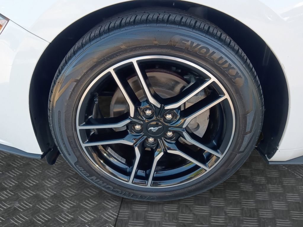 Used 2022 Ford Mustang Premium image 23